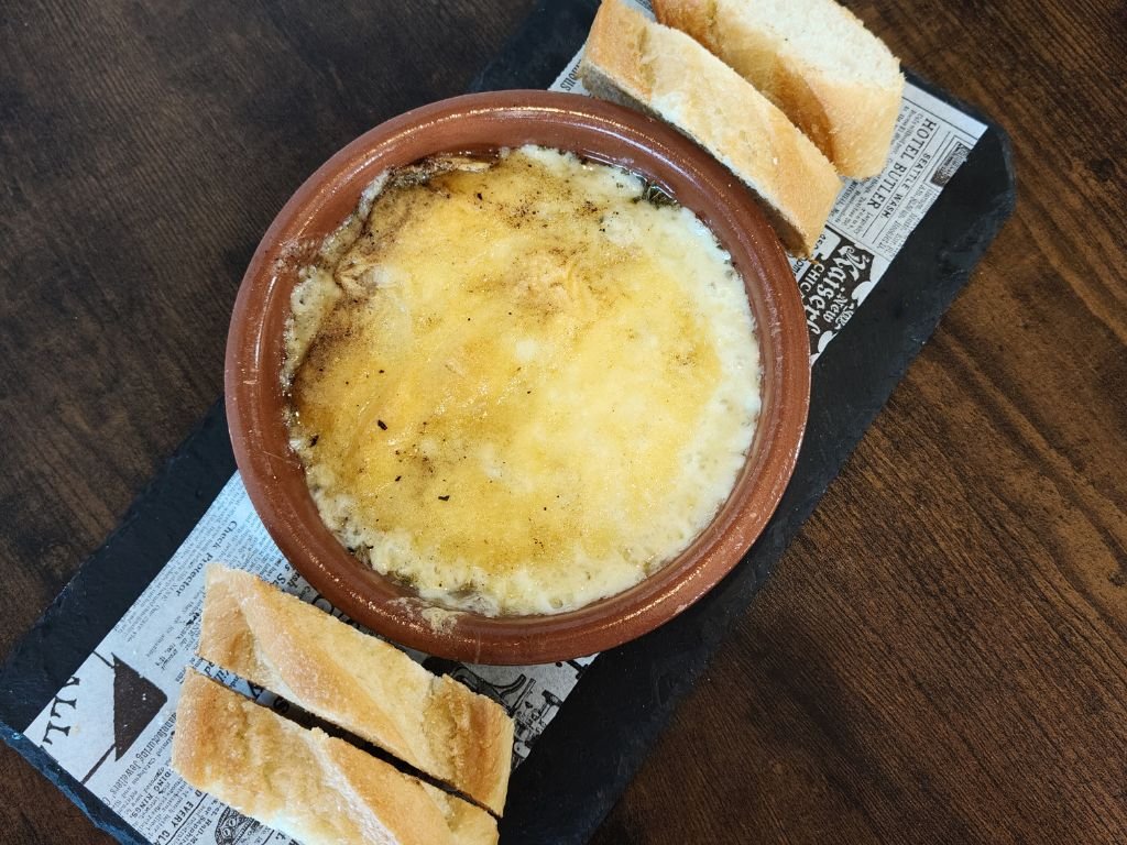 cazuela queso, provolone, carne argentina, asado argentino, comida argentina, martín fierro